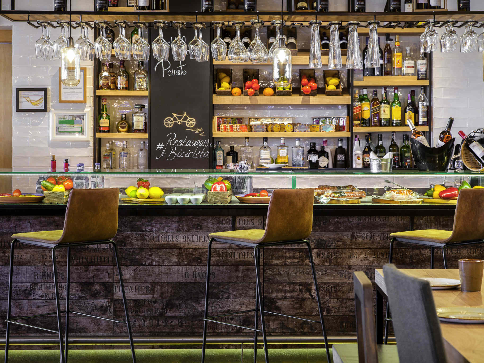Image of Novotel bar