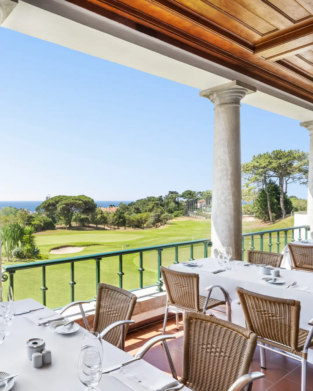 Image of restaurant outside