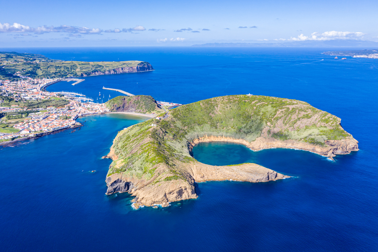 Image of Sao Miguel to Faial twin Island